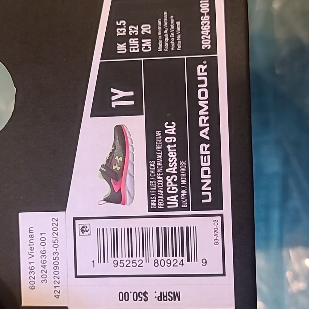 UnderArmour youth running shoes